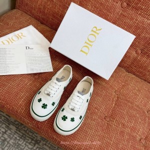 디올 솔트윈드 스니커즈