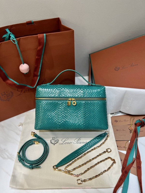 로로피아나 엑스트라 포켓 파우치 L27