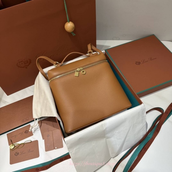 로로피아나 엑스트라 포켓 백팩 L23.5