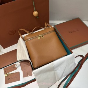 로로피아나 엑스트라 포켓 백팩 L23.5