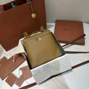 로로피아나 엑스트라 포켓 백팩 L23.5