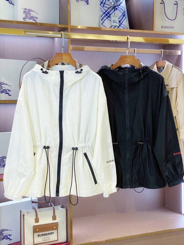 버버리 바람막이 자켓 (2color)