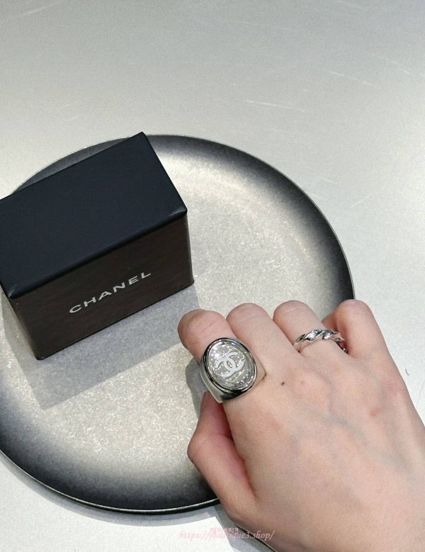 샤넬 링