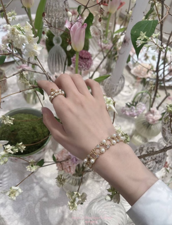 디올 쁘띠 CD 더블 체인 진주 팔찌 (2color)