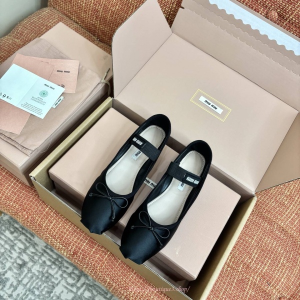 미우미우 발레리나
