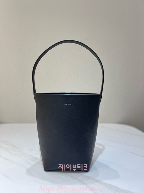 (국내배송 3~4일소요) 더로우 N/S 파크 토트백 (스몰) [101]