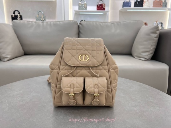 디올 Dior Caro 미디엄 백팩